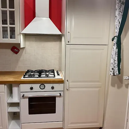 Coach Number 1 Apartment *