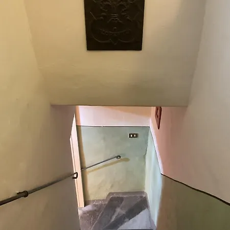 Apartment Coach Number 1 *